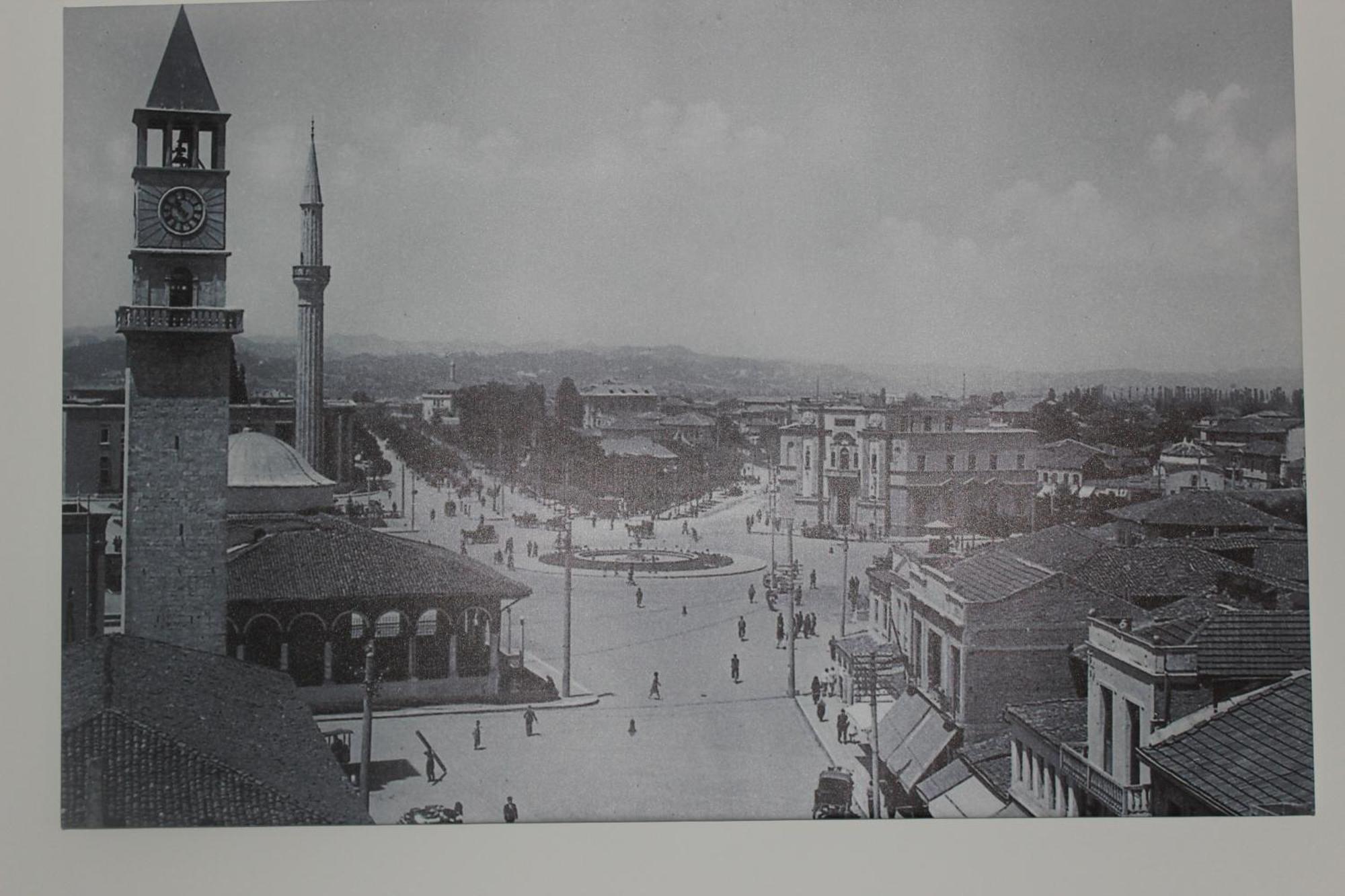 Lavandula Of Church Tiranë Luaran gambar